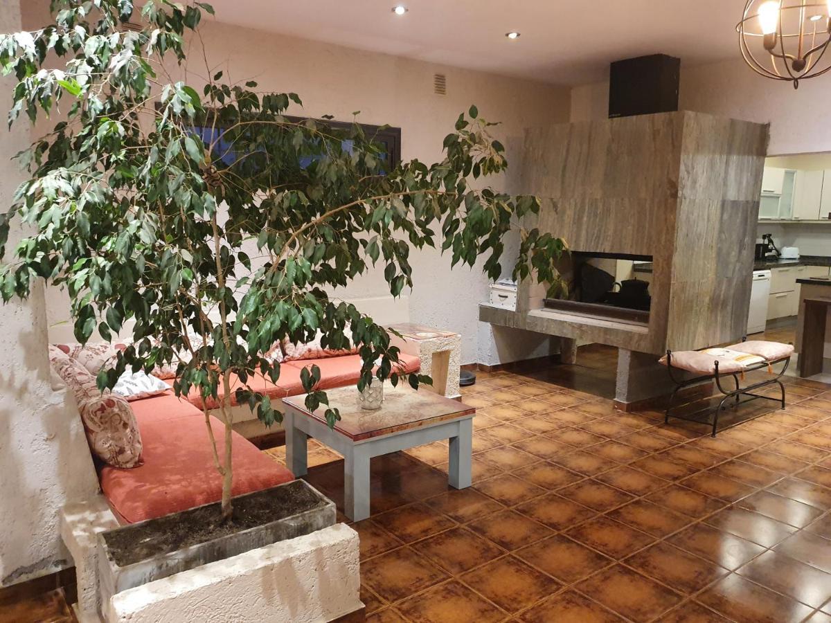 Lujan de Cuyo Casa Al Pie De Los Andes מראה חיצוני תמונה